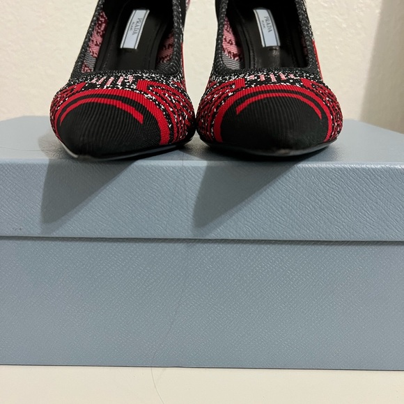 Prada heels - Picture 3 of 7